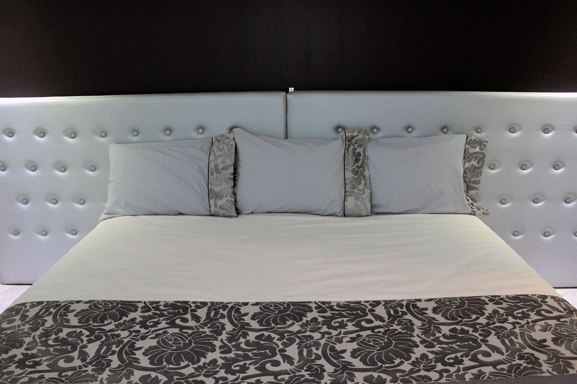 Hotel Vista Hermosa Guadalajara Ngoại thất bức ảnh